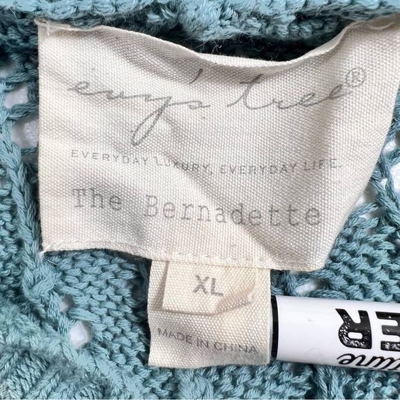 Evy's Tree The Bernadette open knit hooded cardigan in light blue - Picture 4 of 10